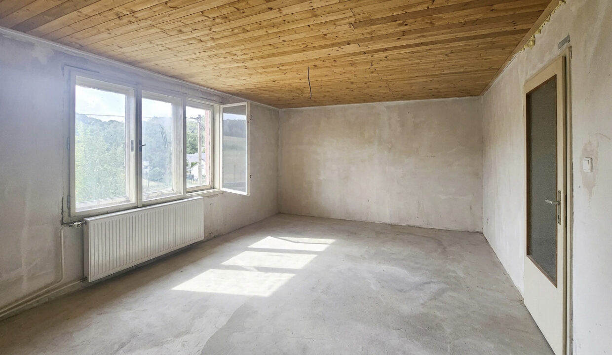 interior-viz-1786425245143_edited