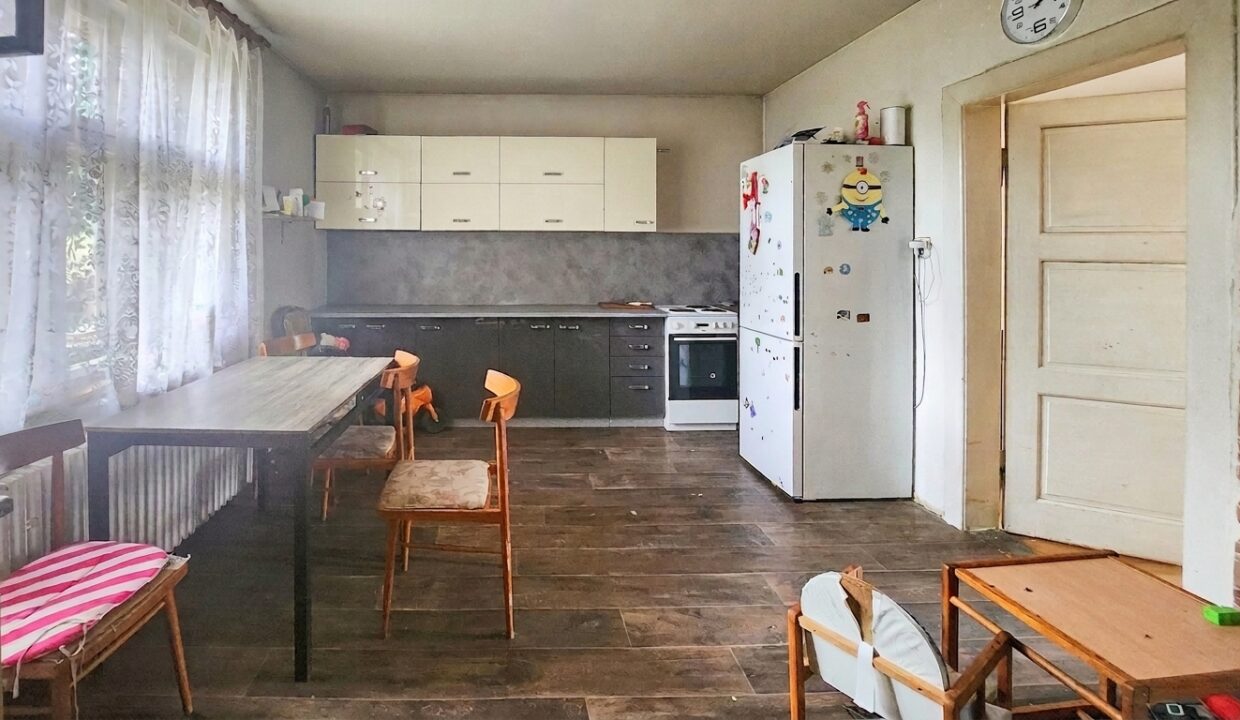 interior-viz-1786426183295