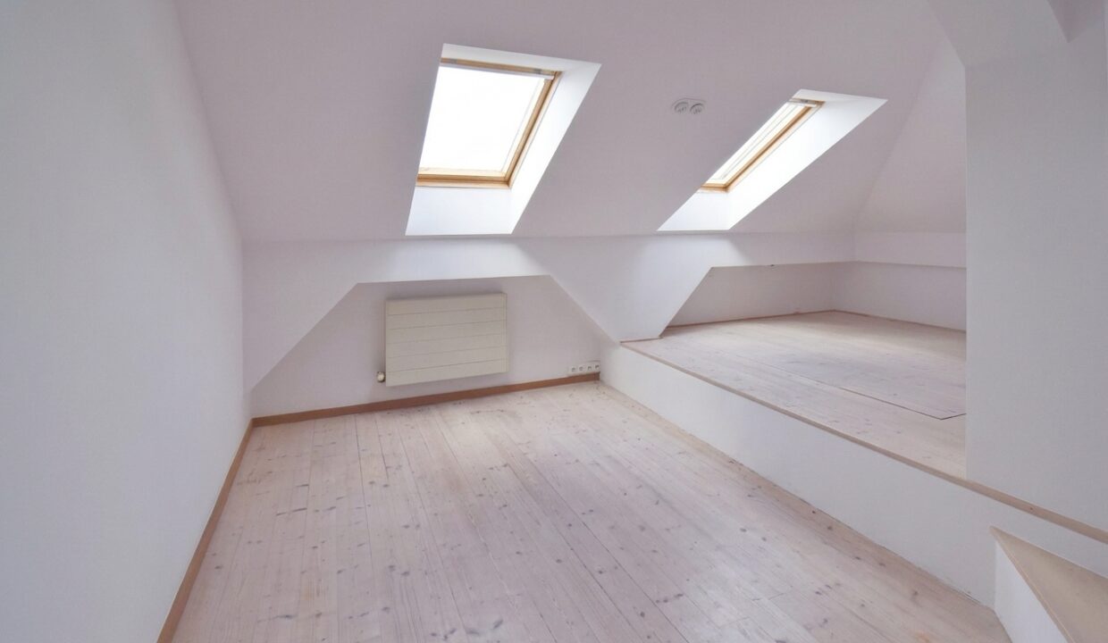 interior-viz-1791899157112