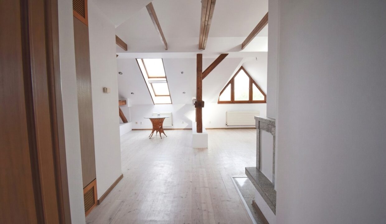 interior-viz-1791899358404