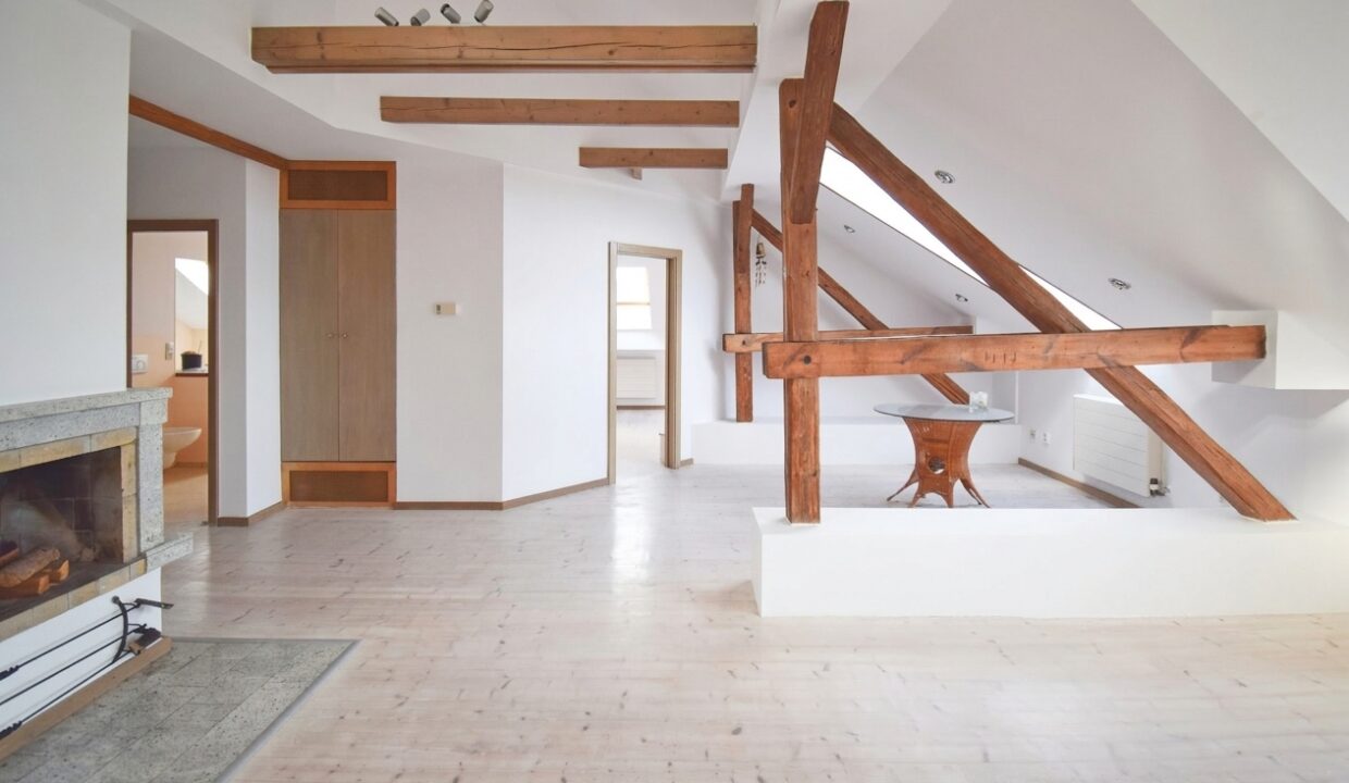 interior-viz-1791899445036