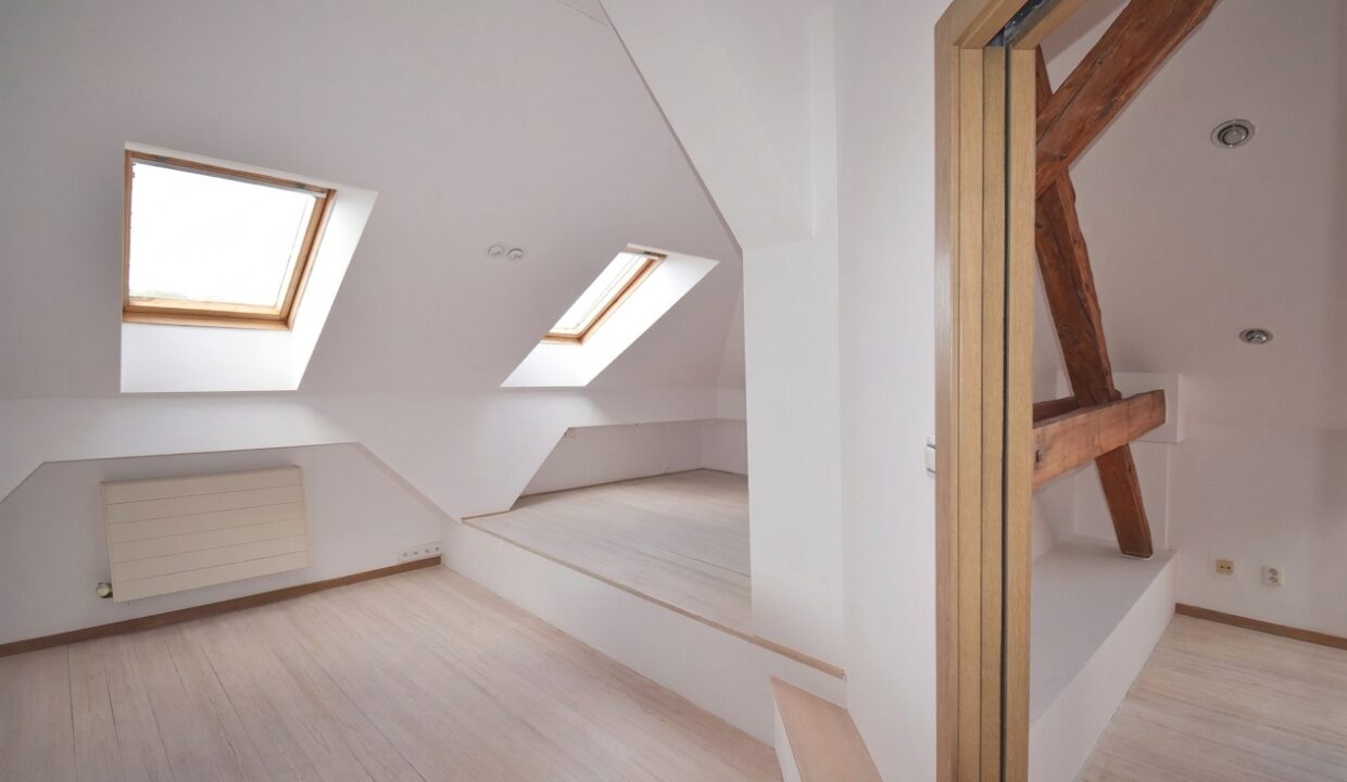 interior-viz-1791900305039